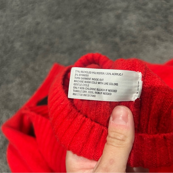 Universal Thread Bright Red Cropped Crew Neck Sweater - Picture 6 of 6